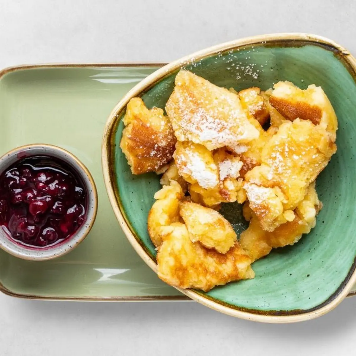 Kaiserschmarren Mit Beerenröster