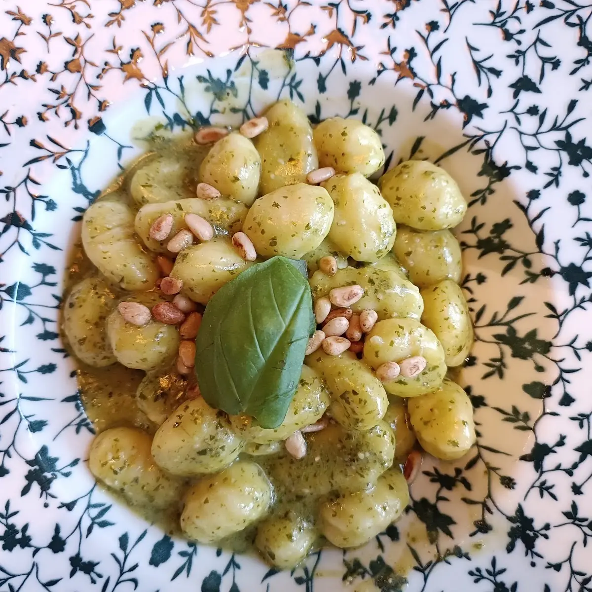 Gnocchi Al Pesto