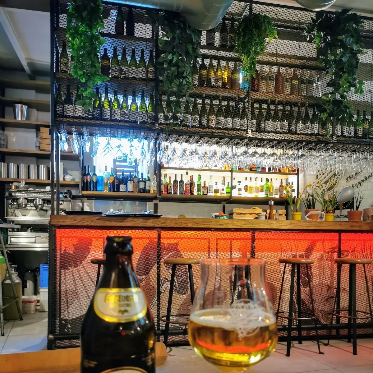 Bar