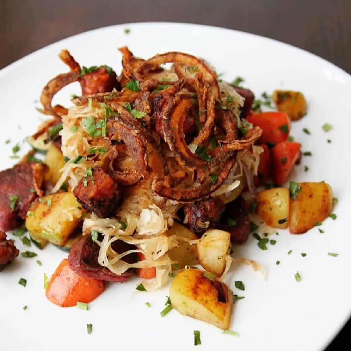 Viennese Onion Roast with Roasted Potatoes