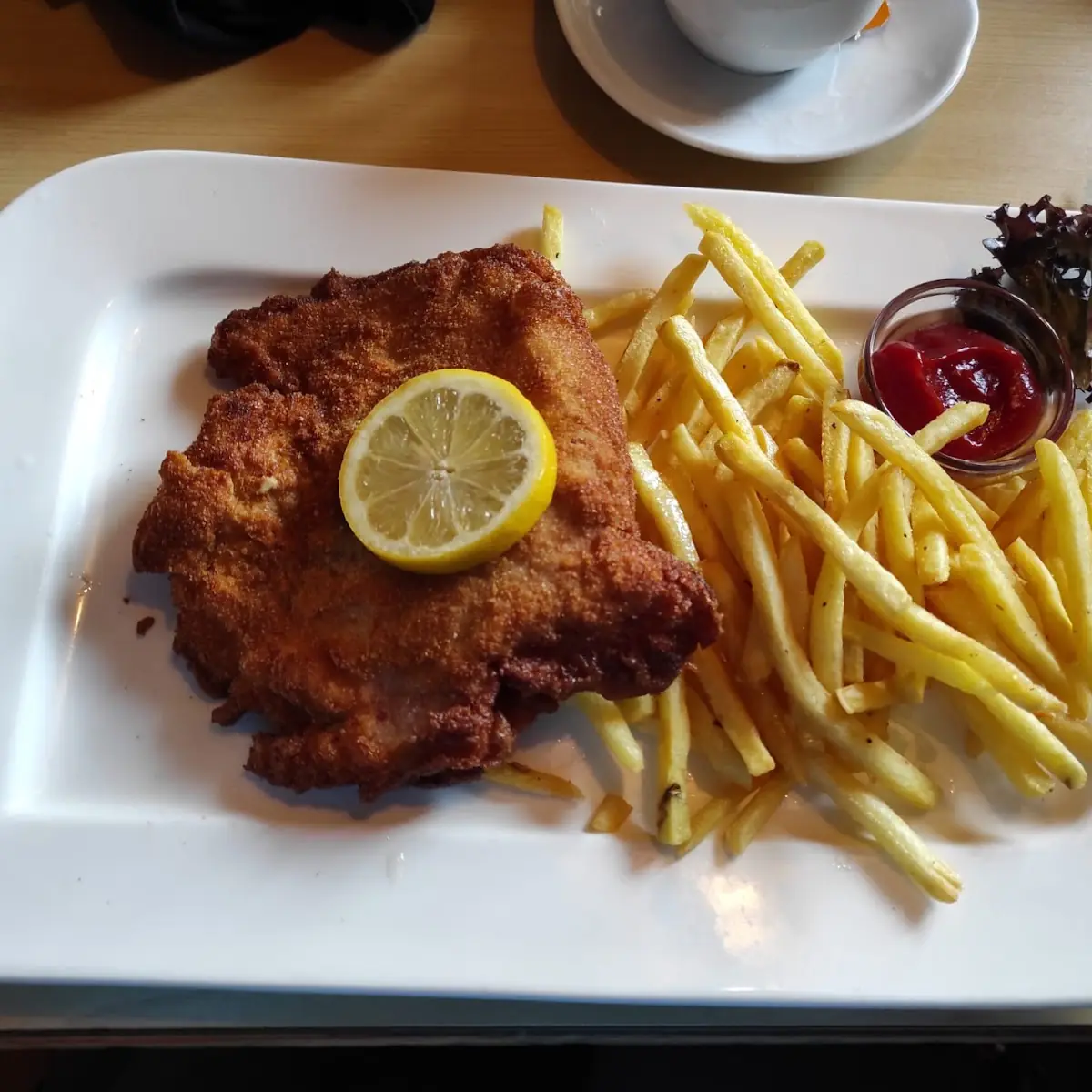 Almschnitzel Mit Kartoffeln