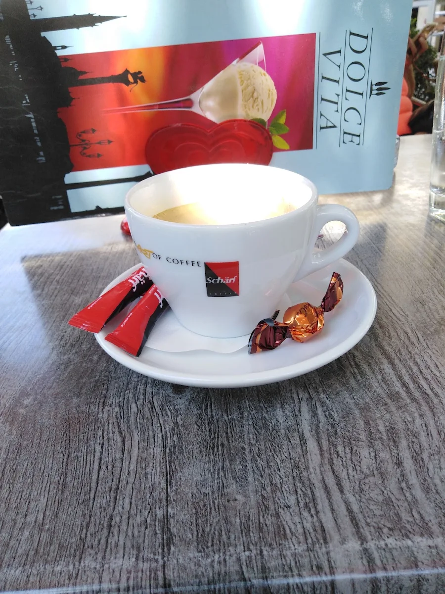Verlängerter Schwarz Kaffee