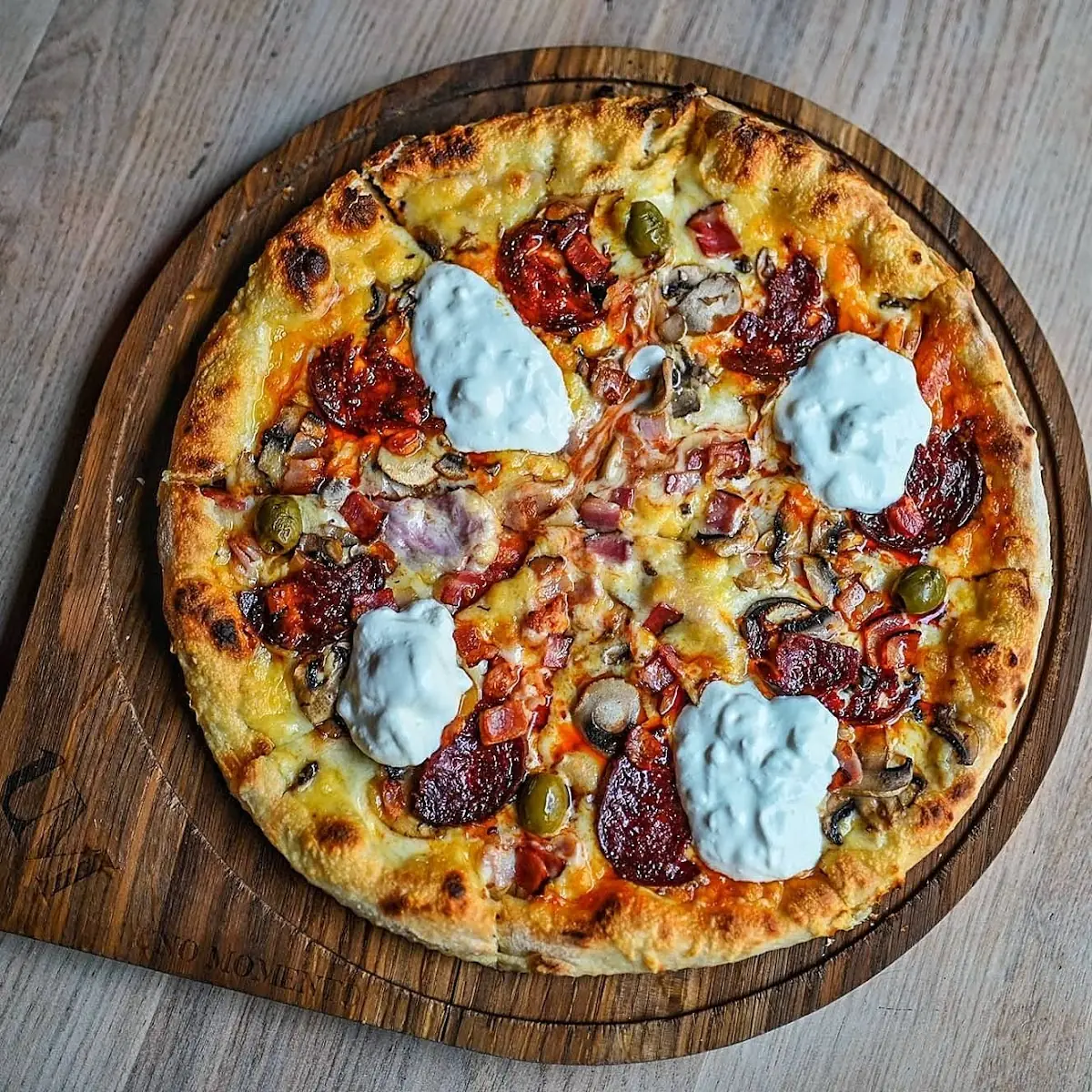 Pizza Brot Rosso