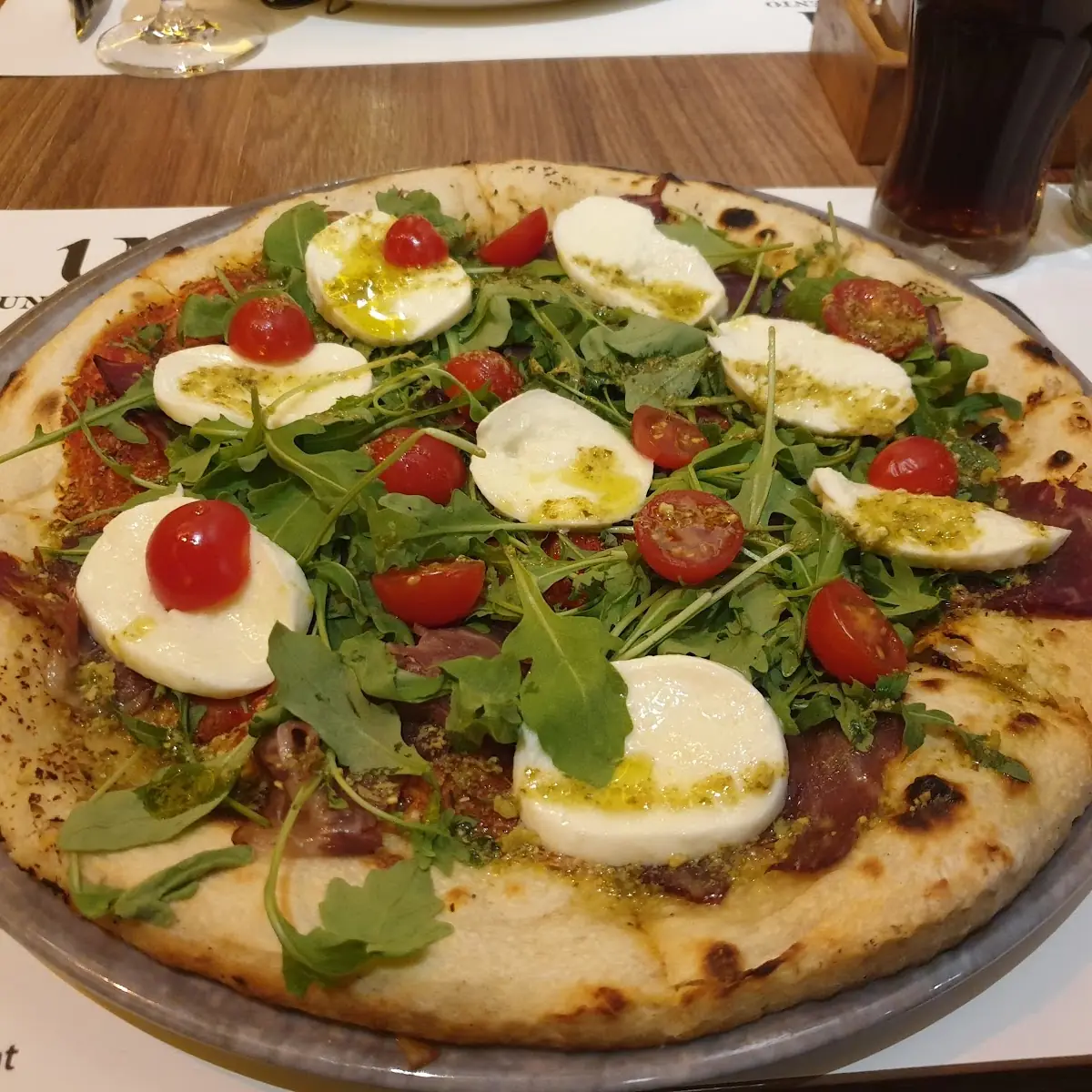 Pizza Caprese