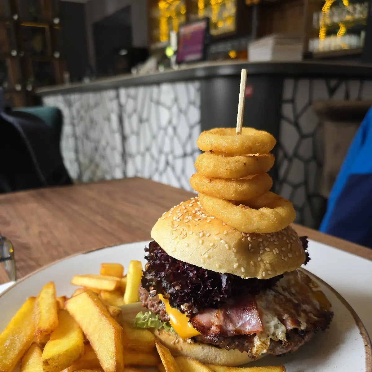 Uno Momento Burger