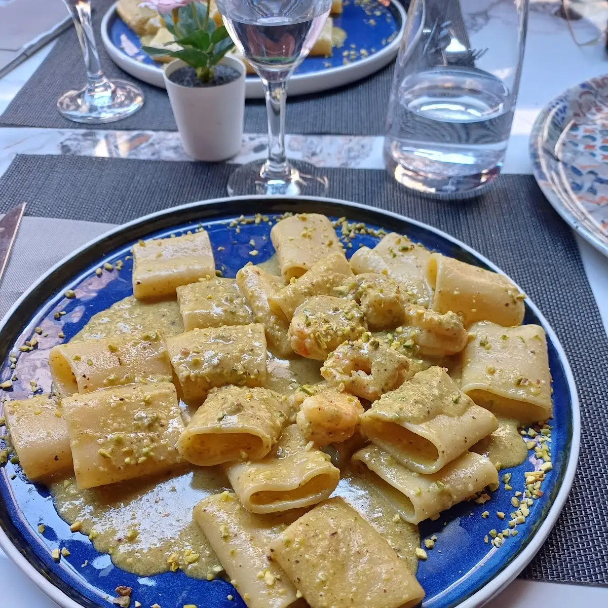 Paccheri Con Gamberi E Pesto Di Pistacchio