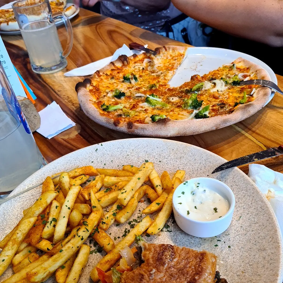 Burger Und Pizza