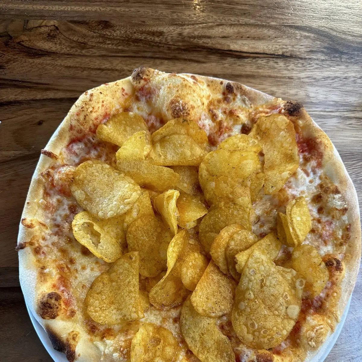 Pizza Margerite Mit Kartoffel Cips