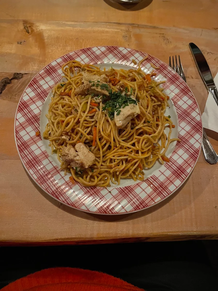 Nudeln Mit Fleisch Und Gemüse