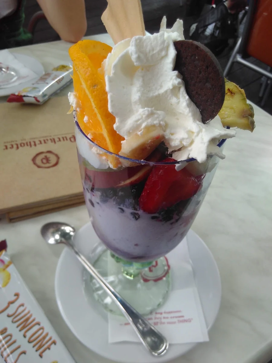 Hausbecher