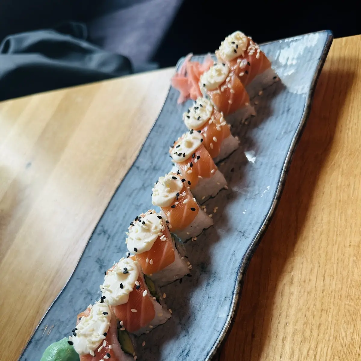 Salmon Tartar Roll