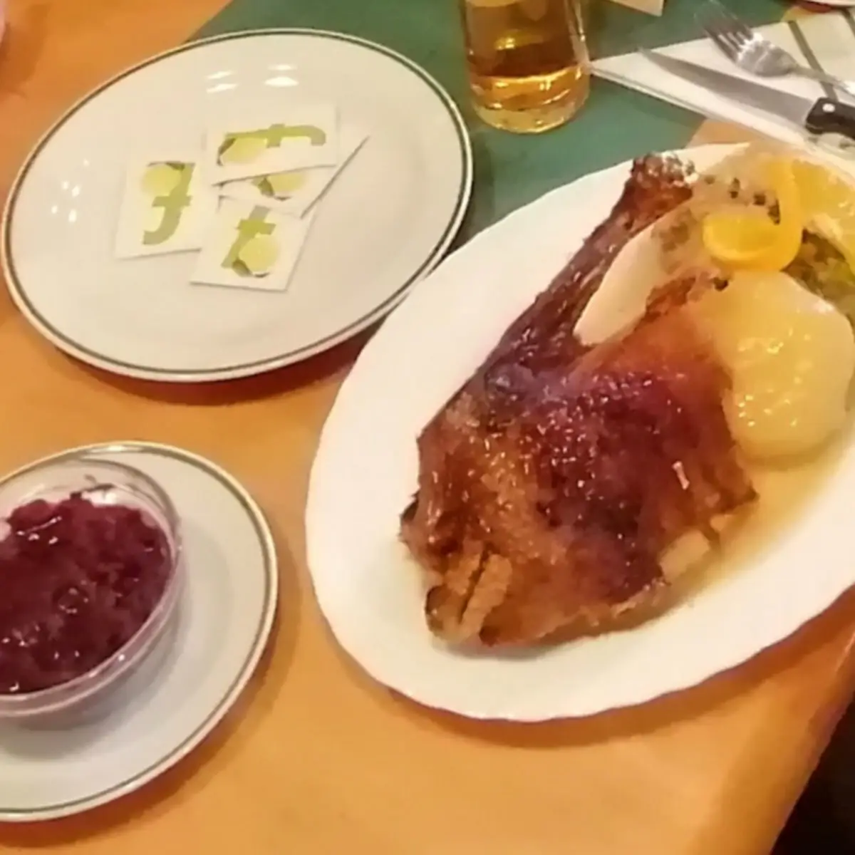 Gansl Mit Erdäpfel Knödel