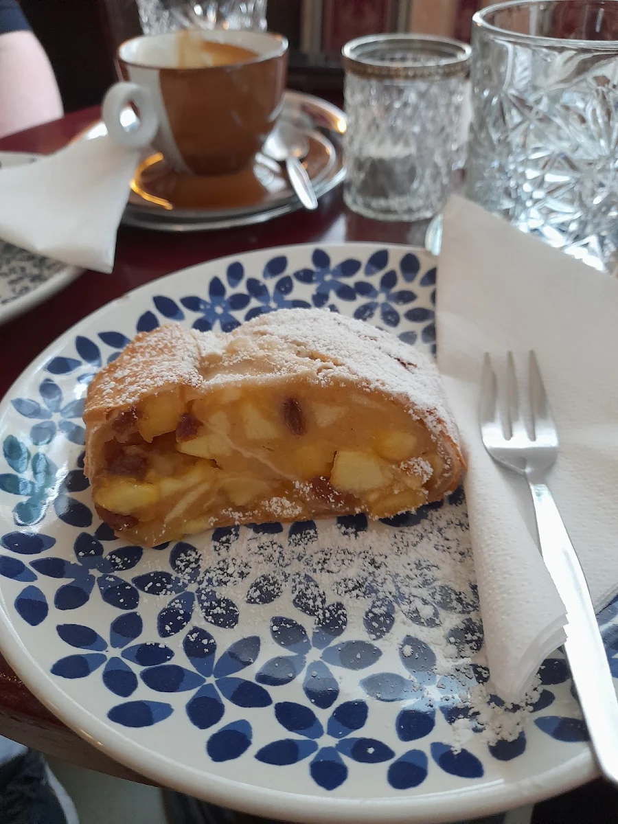Apple Strudel