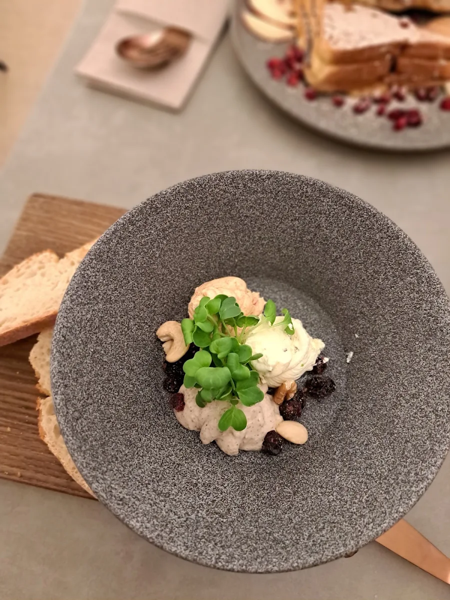 Beanie Frühstück Mit Drei Aufstrichen