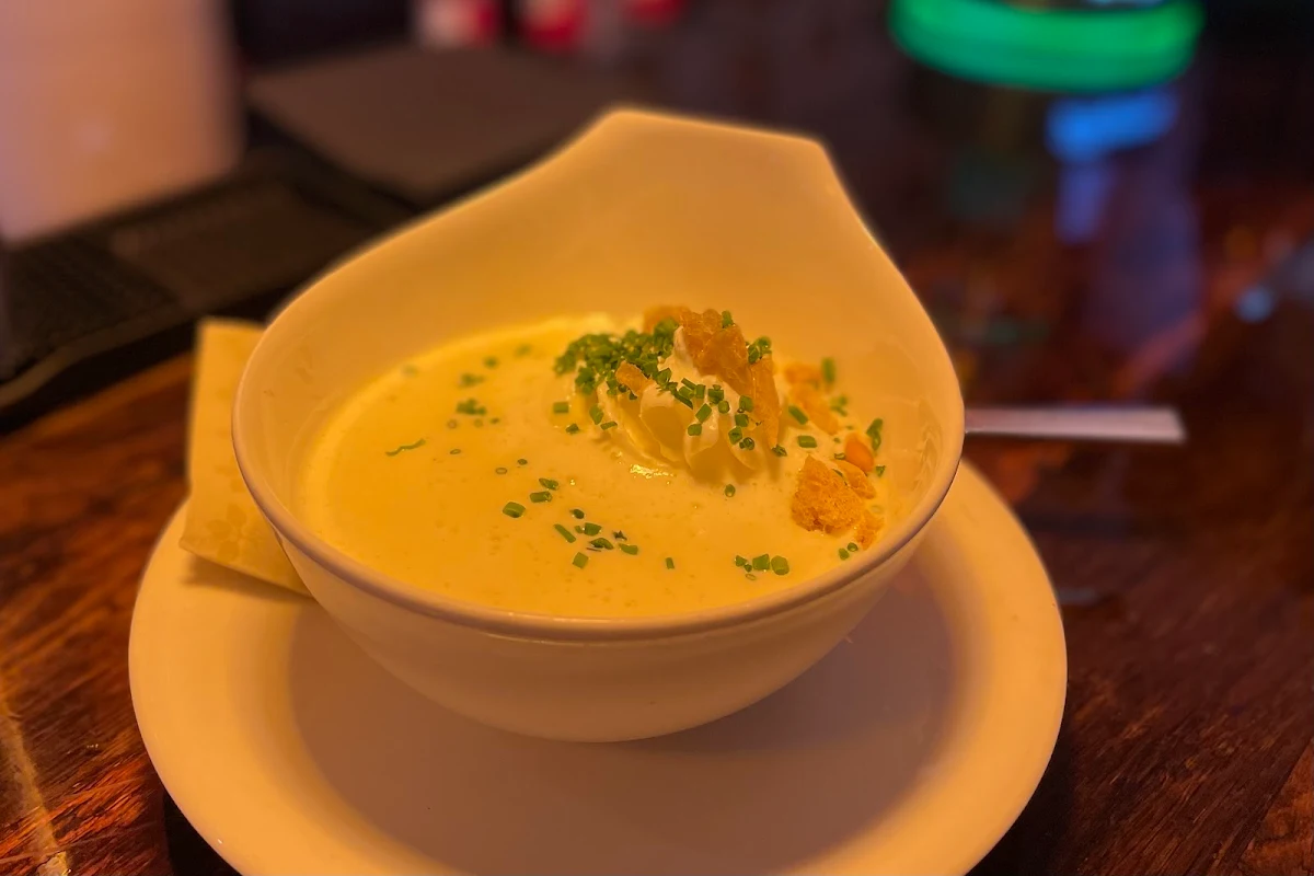 Zillertaler Bergkäse-cremesuppe