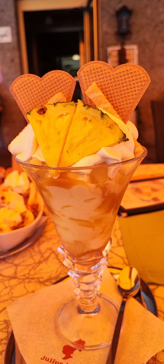 Ananas Becher