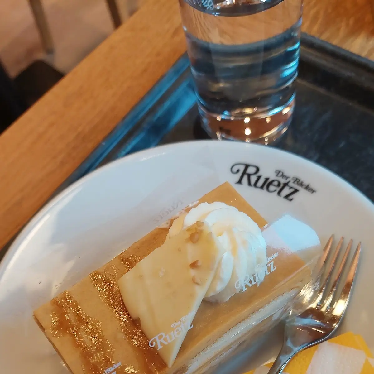 Tiramisuschnitte Mit Karamell