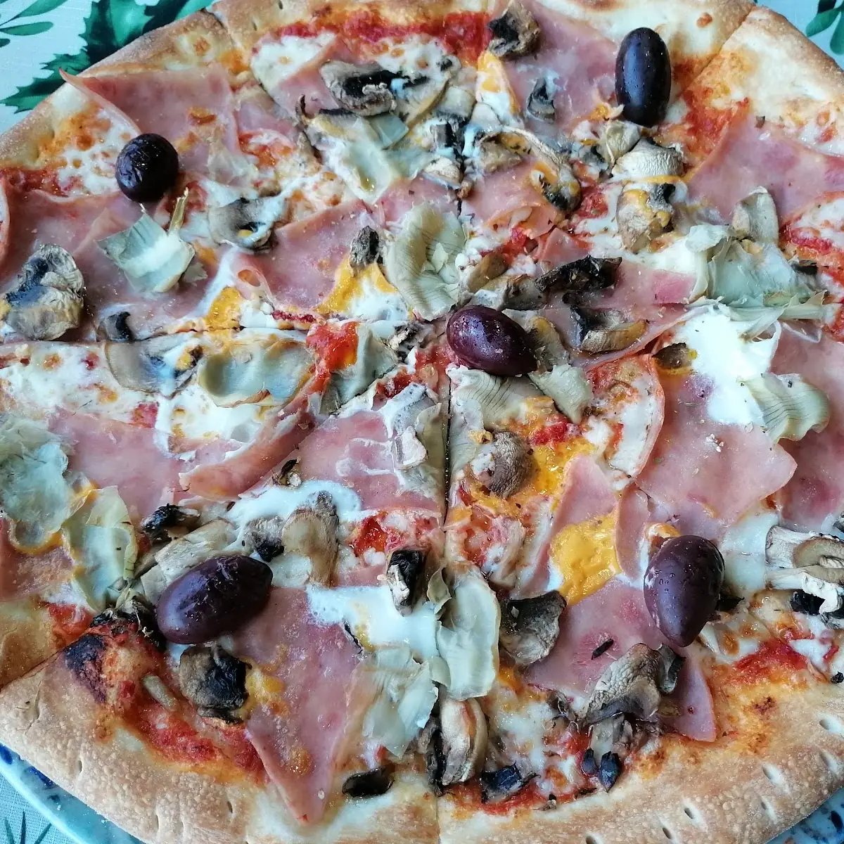 Pizza Capricciosa