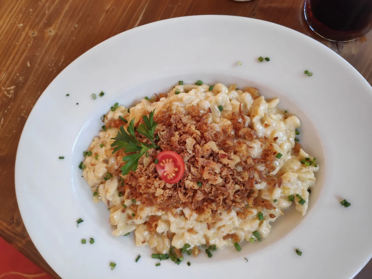Tiroler Käsespätzle Mit Röstzwiebeln