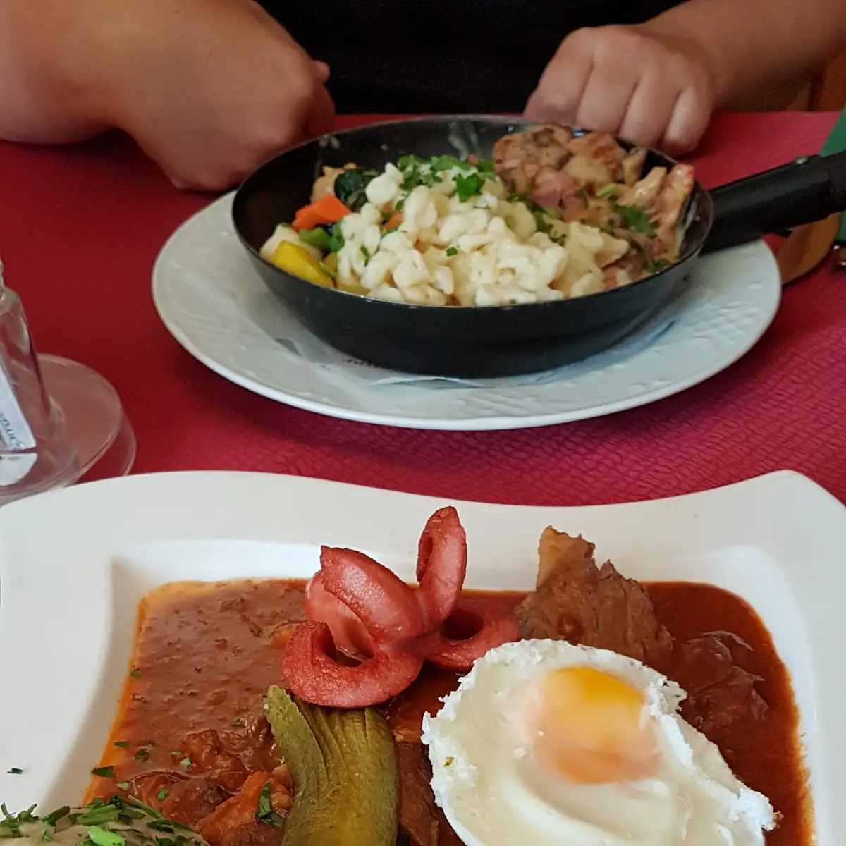 Hausgulasch Mit Semmelknödel