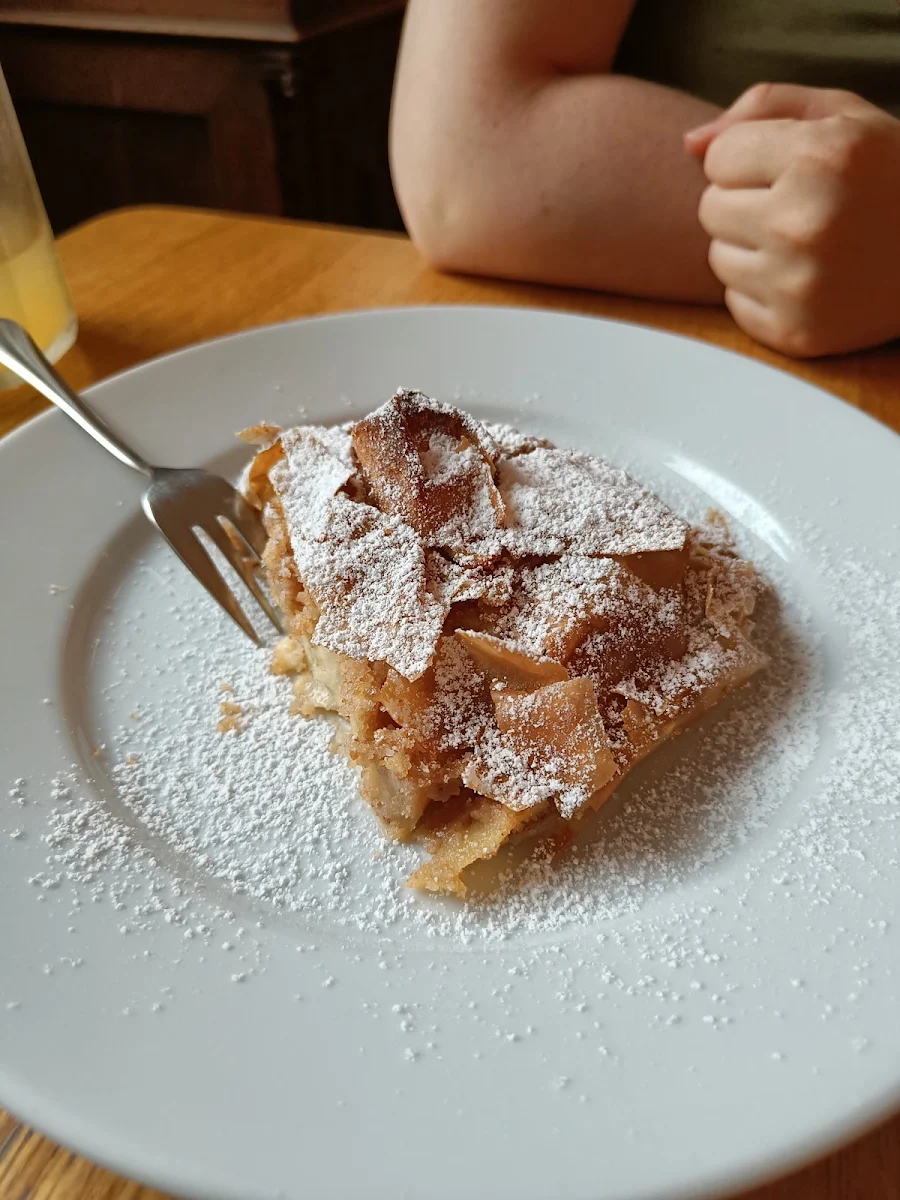 Hausgenachter Bis Apfelstrudel
