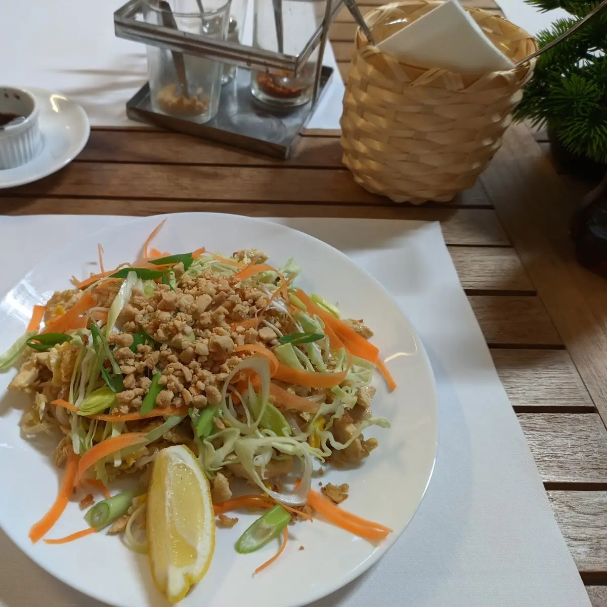 Phad Thai Gai