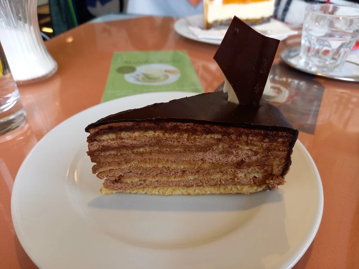 Tag Und Nacht Torte