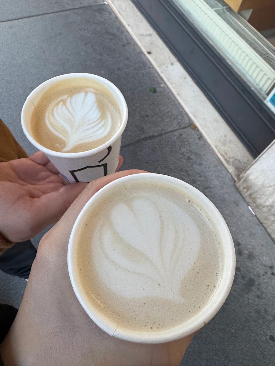 Cappuccino Und Chai Latte