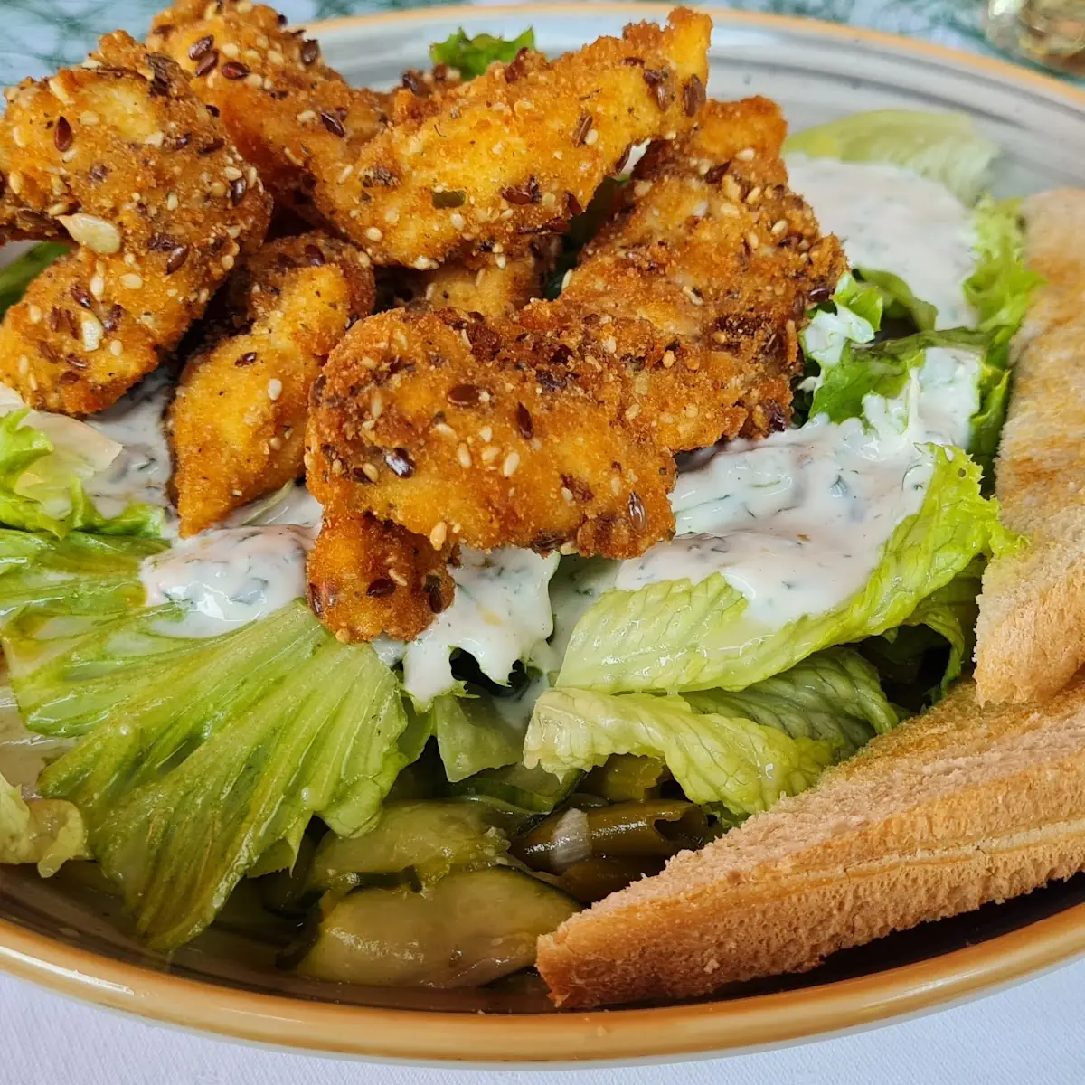 Putenstreifen Auf Salat