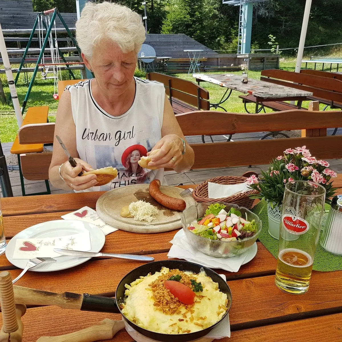 Broodje Bockwurst En Pannetje Rősti