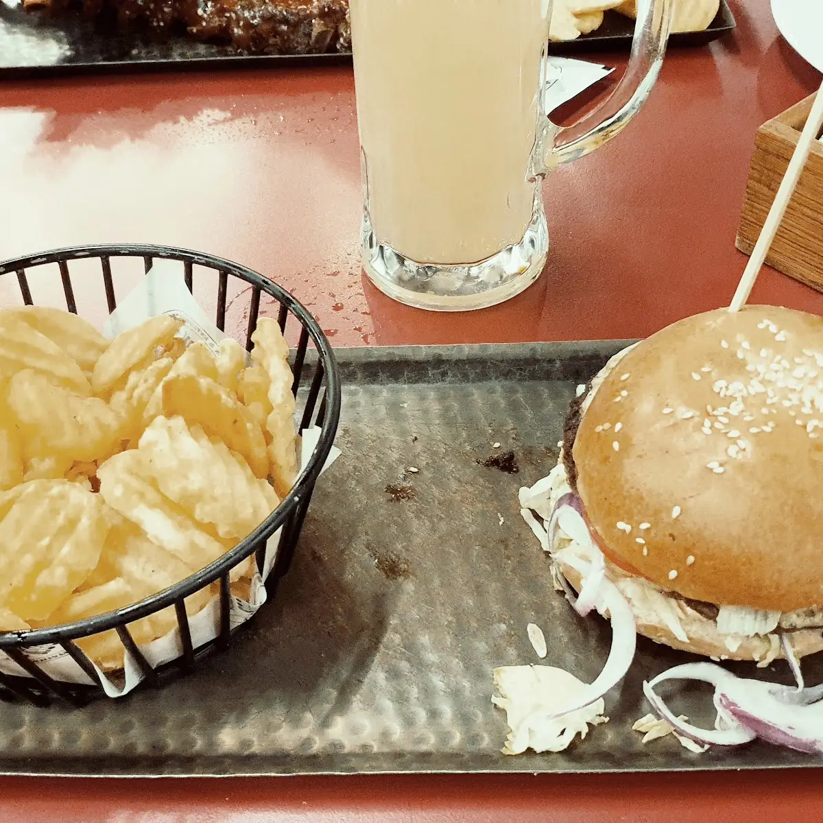 Big Cheeseburger Mit Dollar Chips