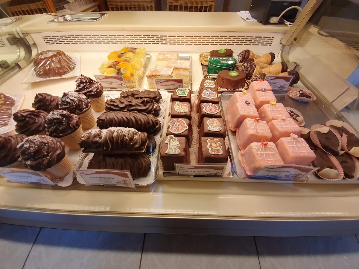 Punschkrapfen