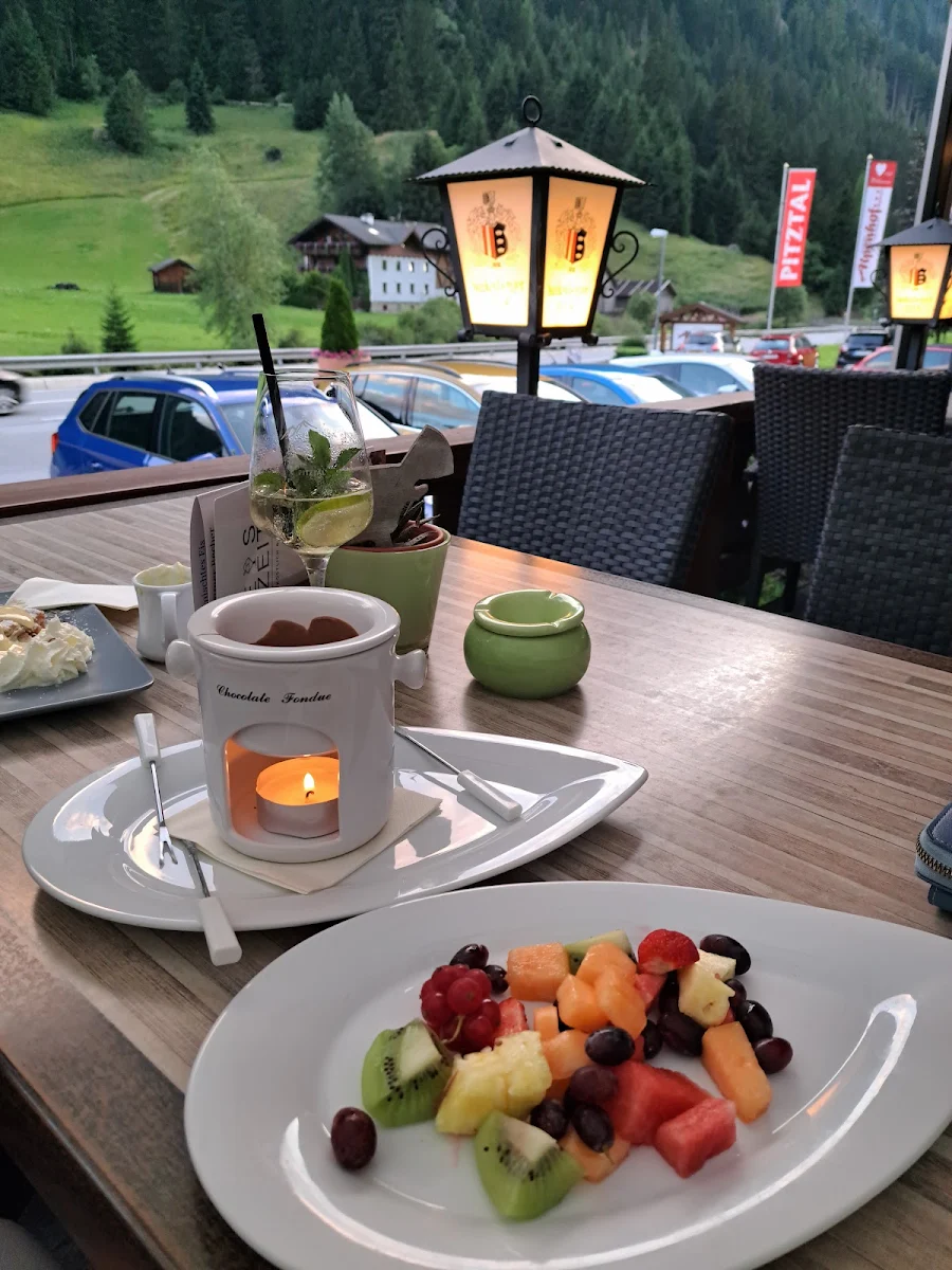Schokoladenfondue Mit Früchten