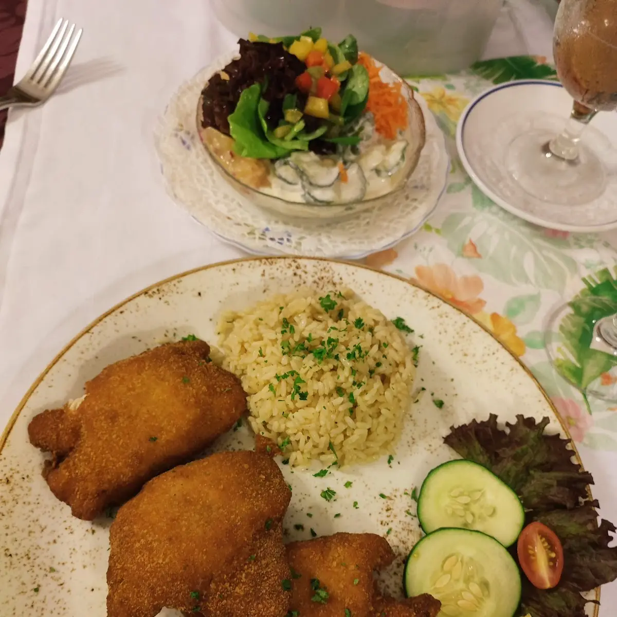 Surschnitzel Mit Warmen Kartoffelsalat
