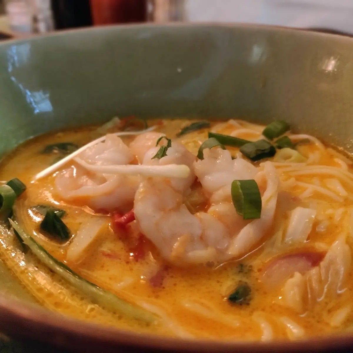 Curry Reisnudelsuppe Mit Garnelen