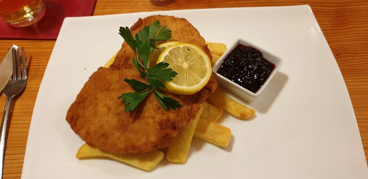 Wiener Schnitzel Mit Preiselbeeren