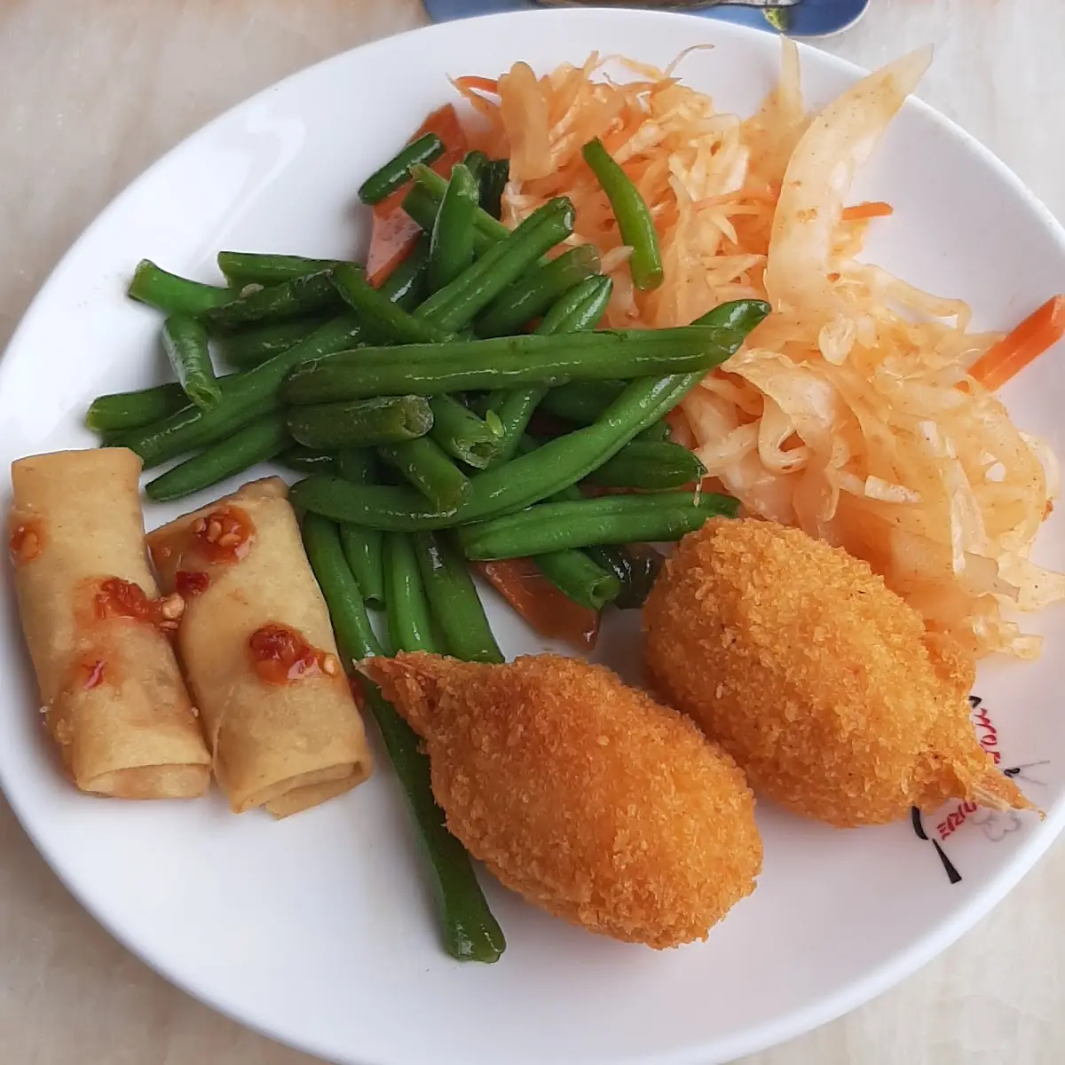 Eigenkreation Fisch Minifrühlingsrollen Und Grünzeug
