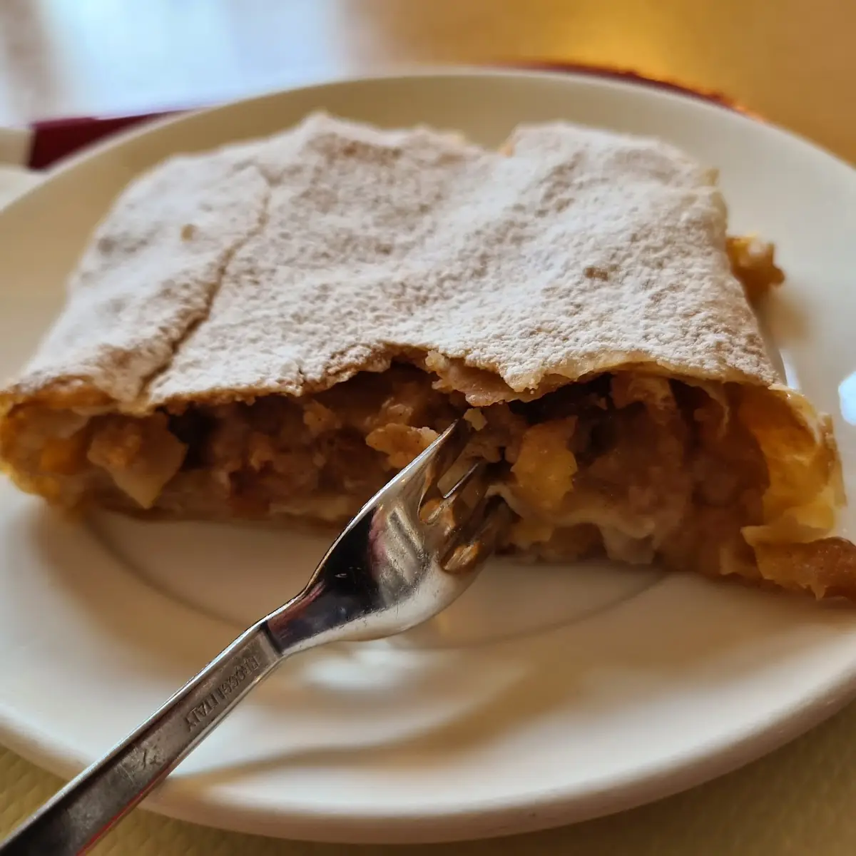 Apfelstrudel