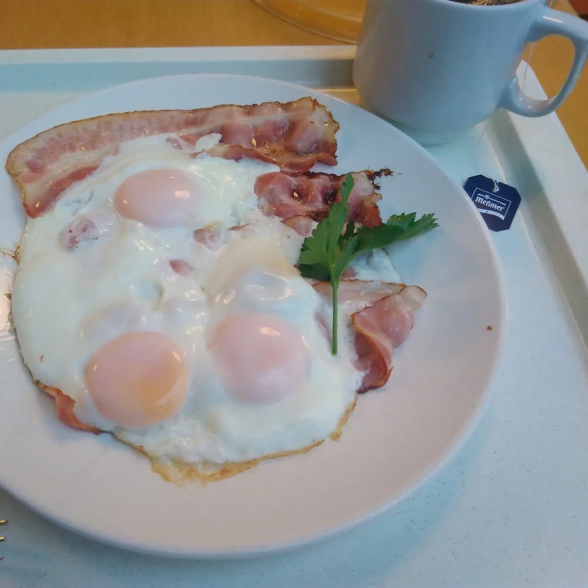 Eggs with Bacon
