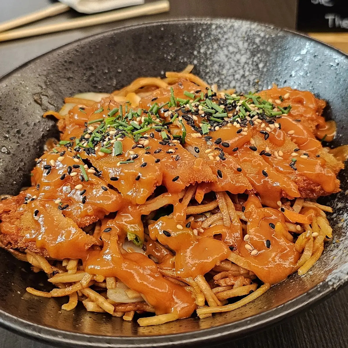 Chrispy Huhn Mit O Los M Li Sauce