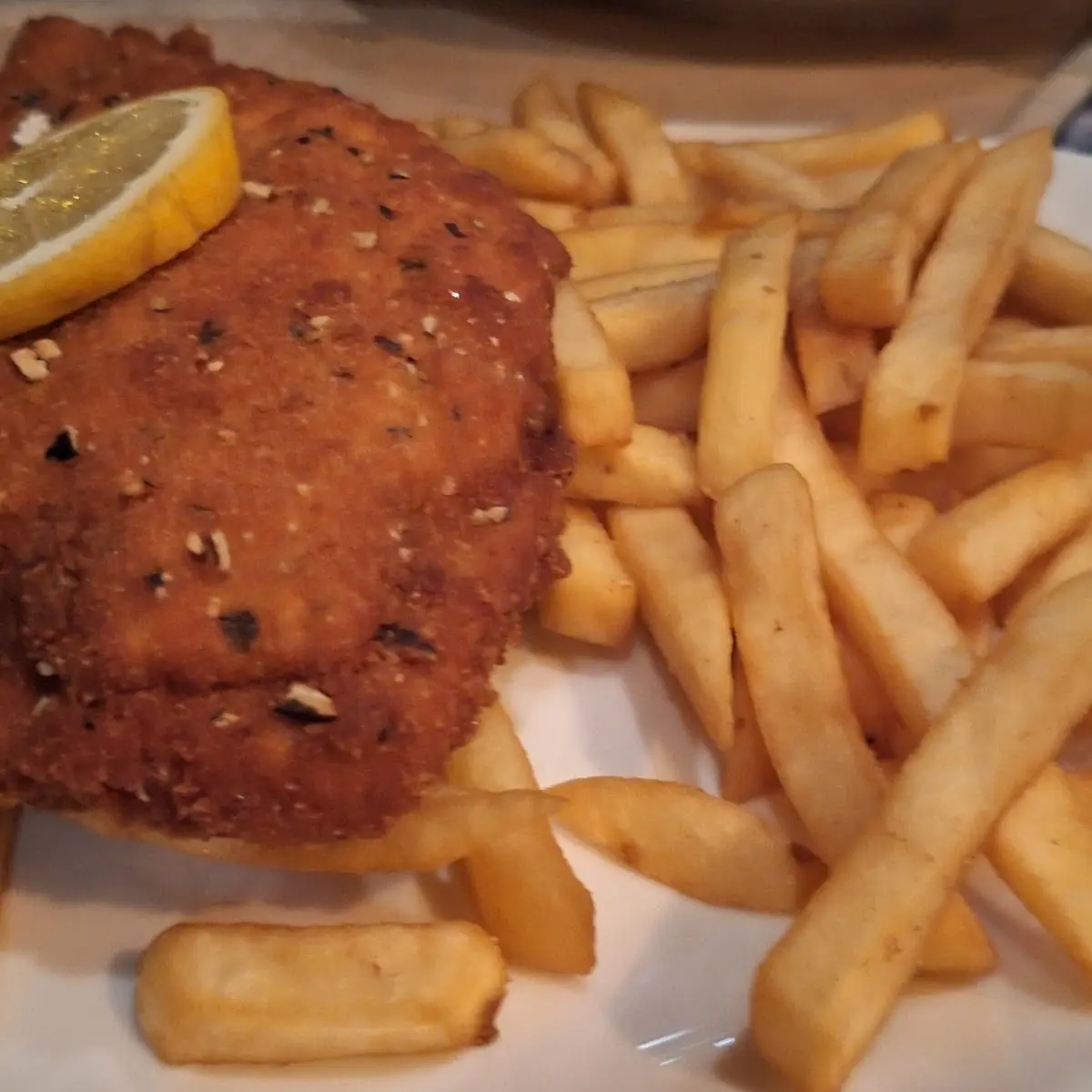 Cordon Blue Mit Pommes