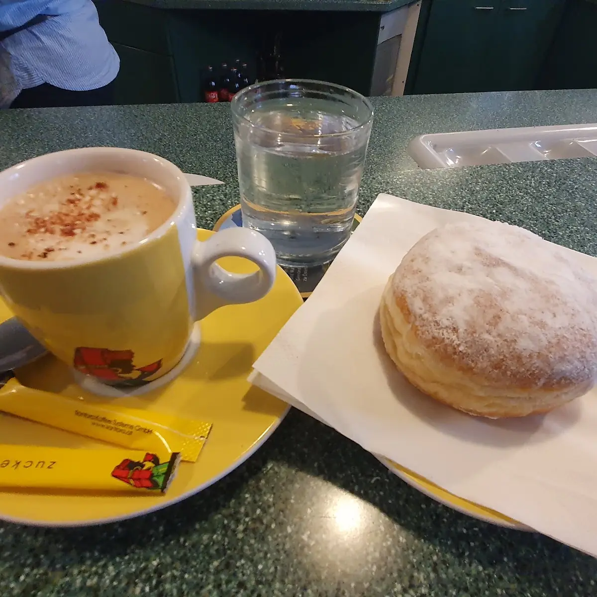 Melange & Krapfen