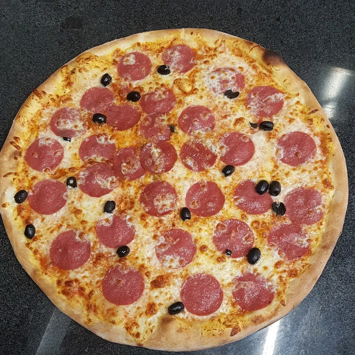 Salami Mit Oliven