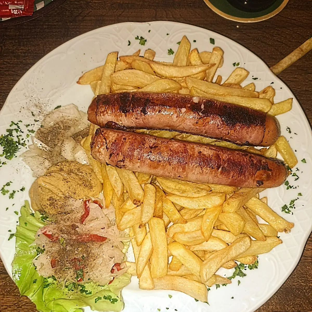 Berner Würstel Menü