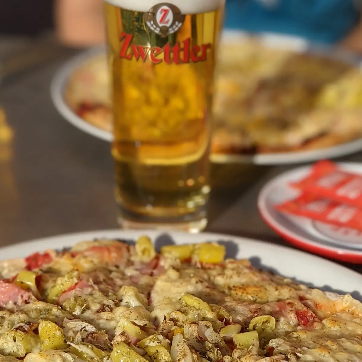 Hauspizza