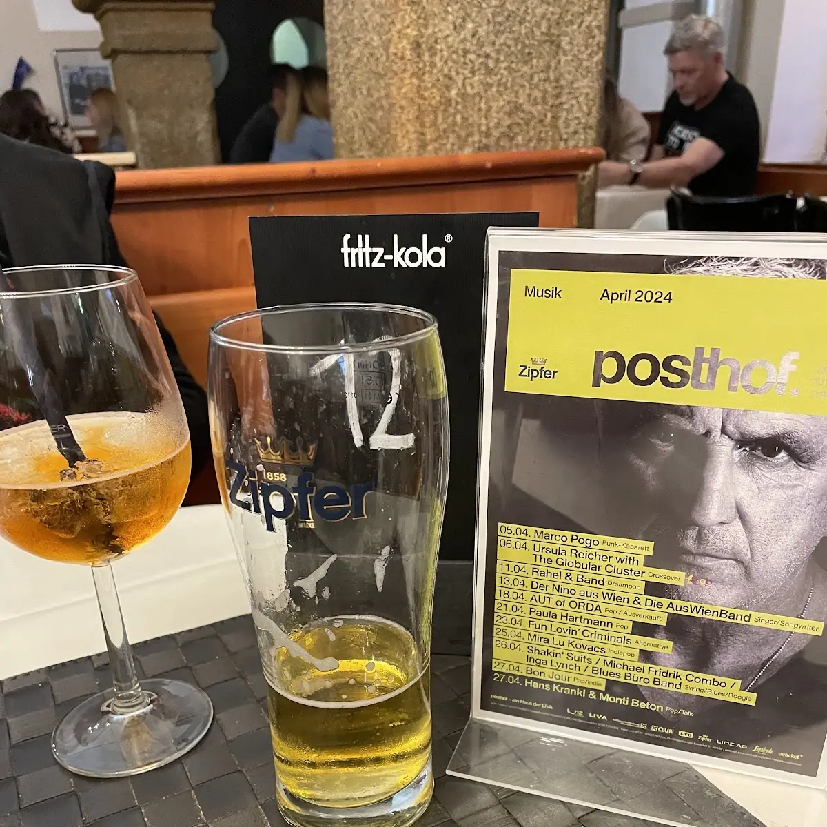 Zipfer Und Aperol-spritz