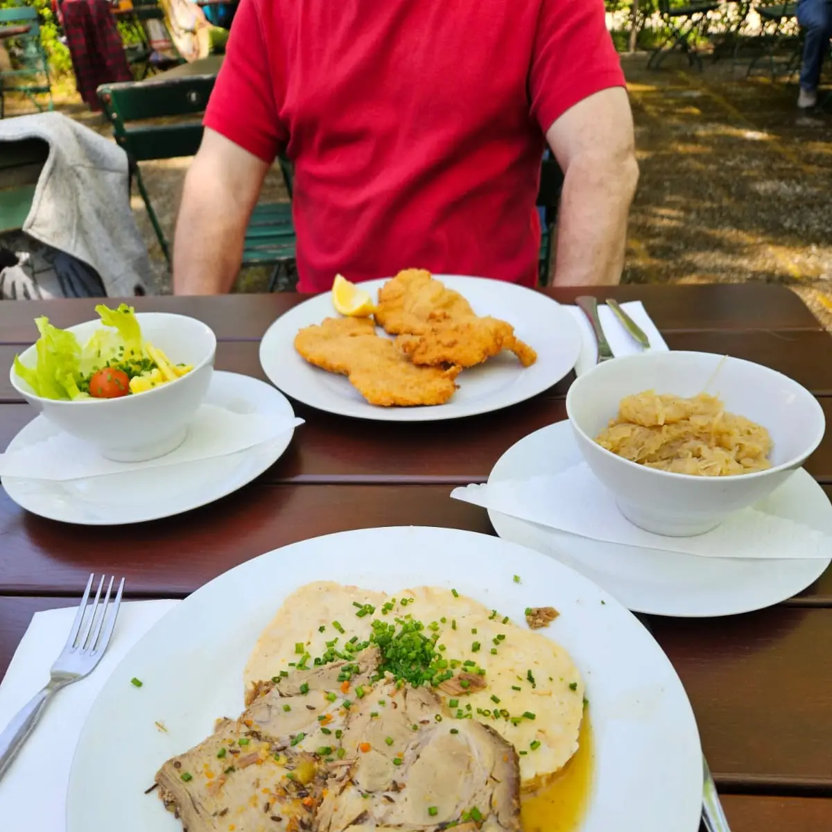 Schweinsbraten Mit Serviettenknödel