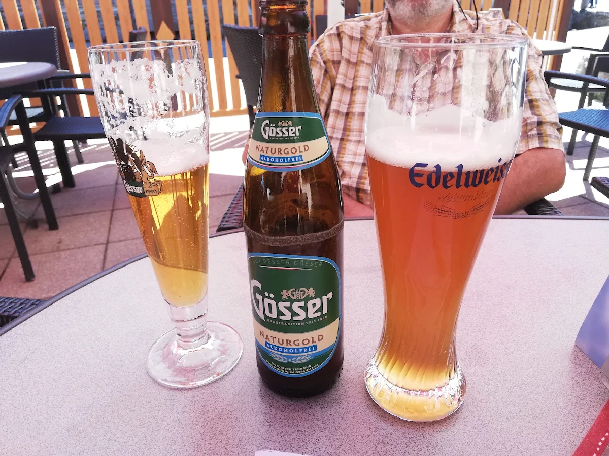 Alkoholfreies Gösser Und Weizen