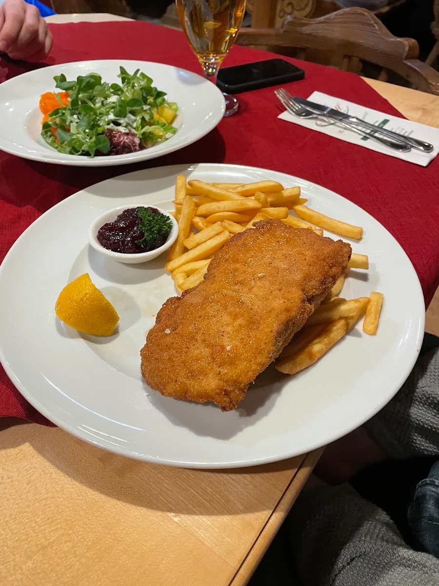 Wiener Schnitzel Mit Petersilienkartoffeln