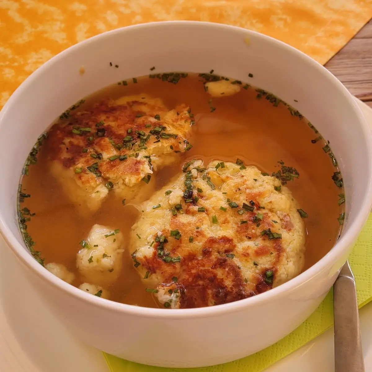 Kaspressknödelsuppe